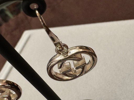 GUCCI グッチ　GGマーク　ピアス