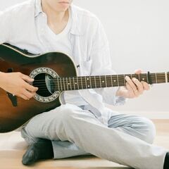 【名東区｜上社駅近く】小学校高学年〜高校生対象🎸かっこよく弾けるギターレッスン｜無料体験受付中！の画像
