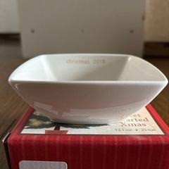 阪急三番街 2018年クリスマス カピバラさん 小鉢 10個セットの画像