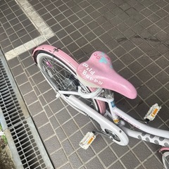 子供用自転車20インチブリヂストンギアなし、ライト付き、鍵付き
