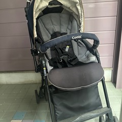 combiベビーカー【取引中
】