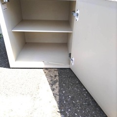 収納棚　扉付き　収納棚　の画像