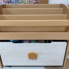 本棚　おもちゃ収納の画像