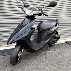 4027.定番人気　アドレスv50（白メーター）　バッテリー新品...