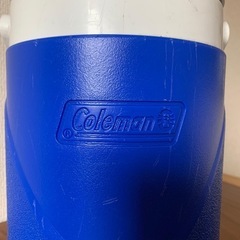 コールマンジャグ1.9L 水筒 (てつ) 大久保の食器《その他》の