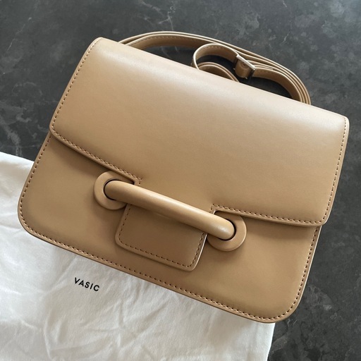 VASIC CITY MINI MINI シティ レザー ショルダーバッグ定価