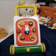 　手押し車の画像