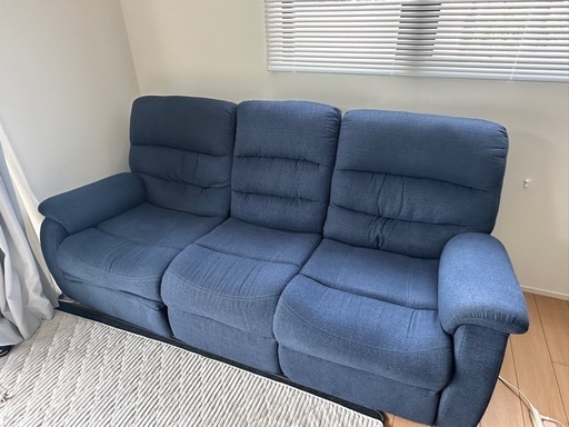 ニトリ電動リクライニングソファネイビー3人がけ