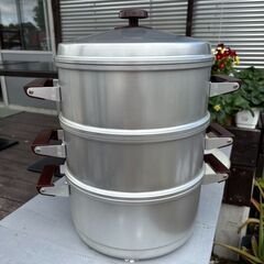 蒸し器3段　丸形　直径30センチ