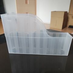 クリアプラスチック製 縦型ファイルスタンド