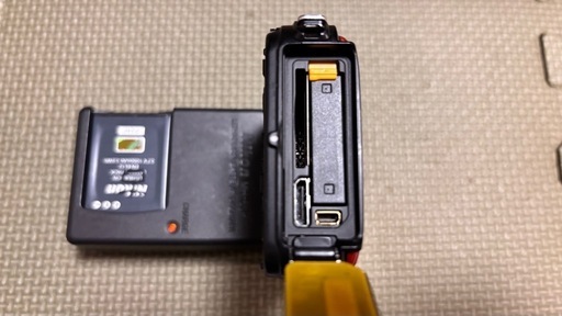 Nikon COOLPIX AW110 防水デジカメセット（バッテリー2個＋充電