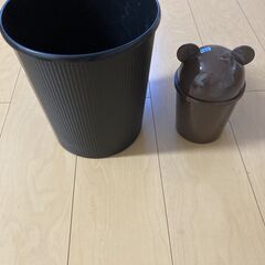 ゴミ箱2点セット（ブラック＋くま型ブラウン）