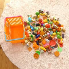 おままごとセット　キッチン用品、くだもの、食品など　いろいろ♪の画像