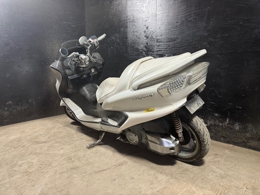 ★支払総額4.8万円★定休日なし！いつでも現車確認可能です！！ ヤマハ マジェスティ250C 白 SG03J LEDテール！ LEDウィンカー！ 社外マフラー！ 社外ハンドル！ ナックルガード！