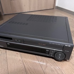 VIDEO CASSETTE RECORDER WV-H4の画像