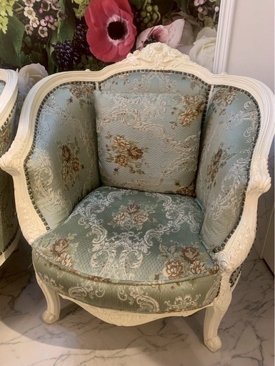 【フランス風アンティーク 1人がけソファ+クッション付き♪】