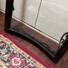 ヨーロピアンアンティーク家具ガラス扉の画像
