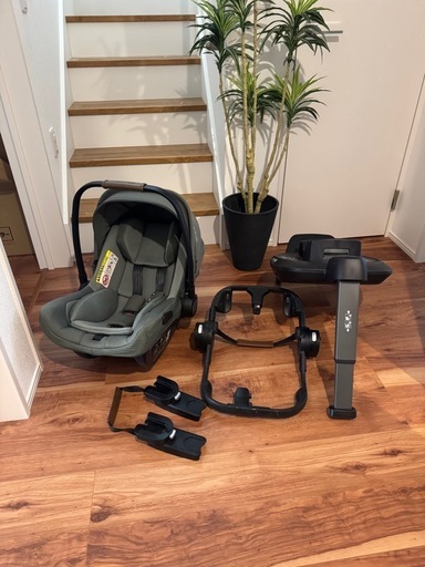 nuna チャイルドシート PIPA next＆base next &アダプター