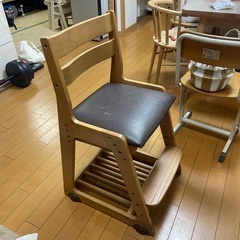 学習椅子