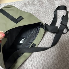 the north face 新品タグ付きのバッグの画像
