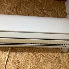 ジャンクエアコン　TOSHIBA2013年製の画像