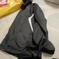 PUMAウィンドブレーカ―の画像