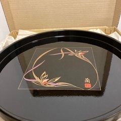 美品　丸盆黒塗　５月末まで投稿