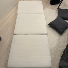 VITHALL IKEA マットレス　クッション　オットマンの画像