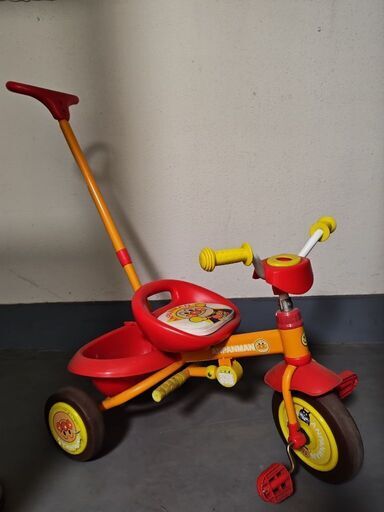 アンパンマン三輪車 (tak) 栂・美木多の三輪車の中古あげます