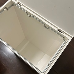 ゴミ箱の画像