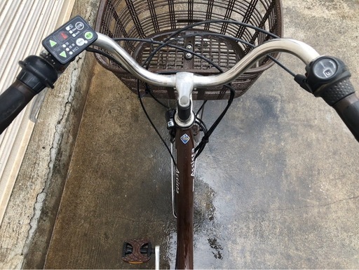 641   ブリヂストン新機種電動アシスト自転車アシスタ26インチブラウンアルミボディー
