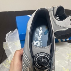 adidas originalsの画像