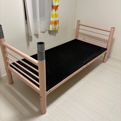 パイプベッド