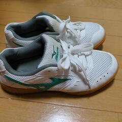 Mizuno 体育館シューズ 23.5cm ホワイト/グリーンの画像
