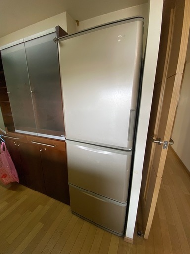 冷蔵庫　シャープ　SJ-W352C-N