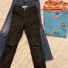 19から20センチ子供シューズ+120から130センチ子供服の画像