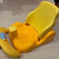 【0円お譲り】バスチェア　マット付き　アップリカの画像