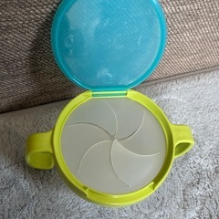 子どものお菓子入れ容器の画像