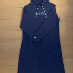 マタニティ　フード付きワンピース3点の画像