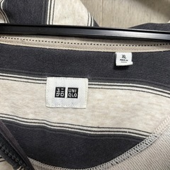 メンズ　XLサイズ　ユニクロ長袖パーカーの画像