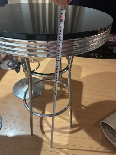 バーテーブルと椅子2脚のセット
