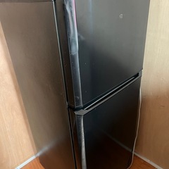 (運搬費込)Haierオシャレブラック冷蔵庫