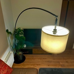 SKAFTET スカフテート フロアランプベース、アーチ型, ブラック
