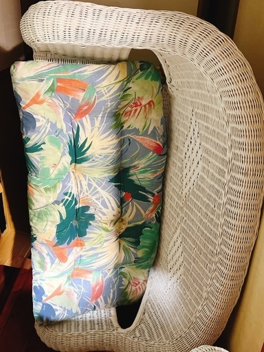 2人掛けラタンチェアテーブルセット取引中