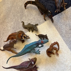 シュライヒ恐竜6匹、動物3匹、その他小物セットの画像