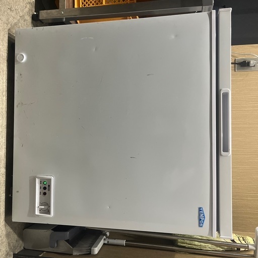 冷凍ストッカー 140L チェストタイプ