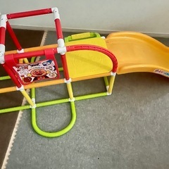アンパンマンうちの子天才カンタン折りたたみ！ジャングルパーク
