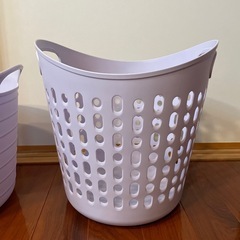 洗濯物を入れるかごの画像