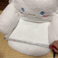 お話中 最終値下げ)シナモロール 未使用 シナモン 座椅子風クッションの画像