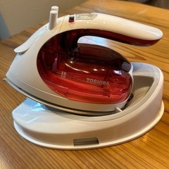 　TOSHIBA  東芝  アイロン　L a Coo 中古　